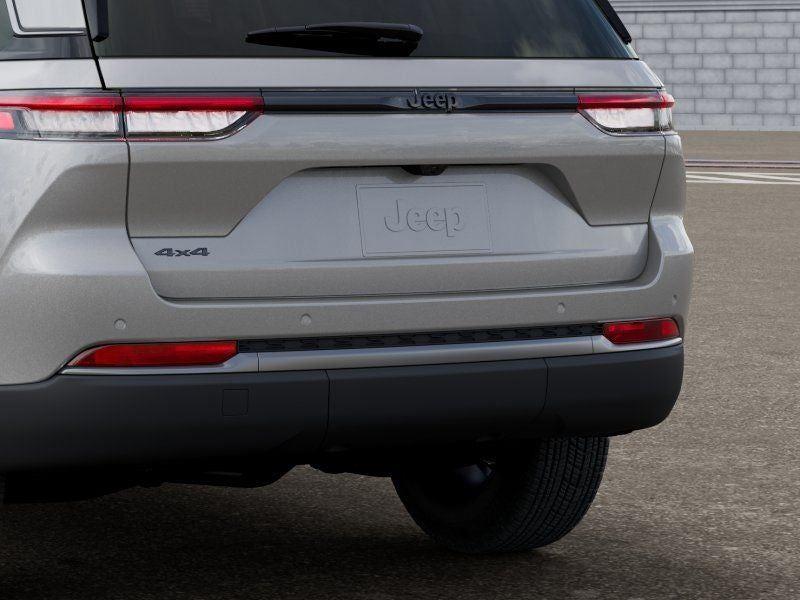 New 2026 Silver Zynith Exterior Paint Jeep GRAND CHEROKEE LAREDO ALTITUDE image 13