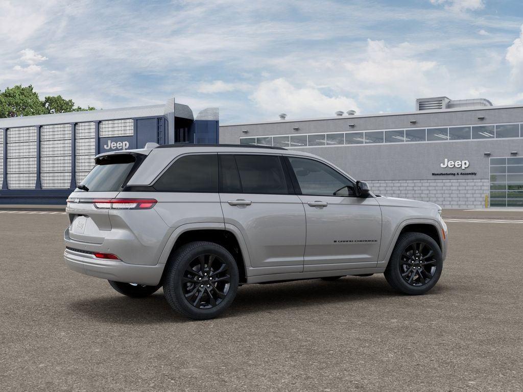 New 2026 Silver Zynith Exterior Paint Jeep GRAND CHEROKEE LIMITED RESERVE image 4
