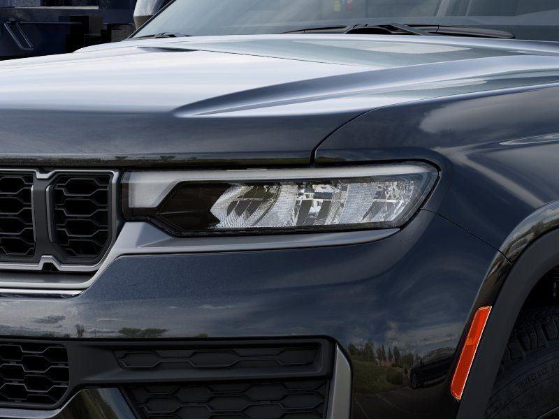 New 2026 Diamond Black Crystal Pearl-Coat Exterior Paint Jeep GRAND CHEROKEE L LAREDO ALTITU image 10