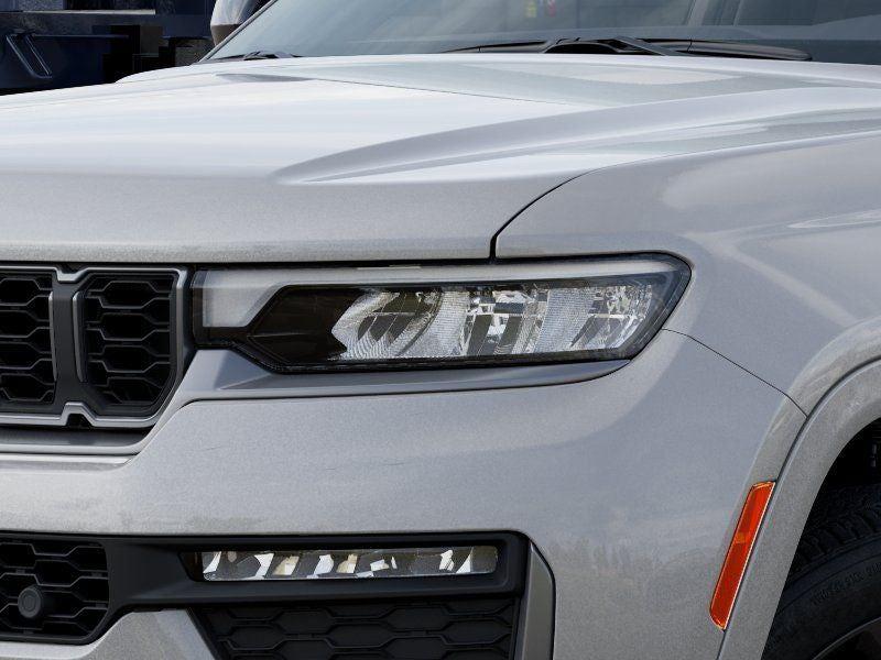 New 2026 Silver Zynith Exterior Paint Jeep GRAND CHEROKEE LIMITED RESERVE image 10