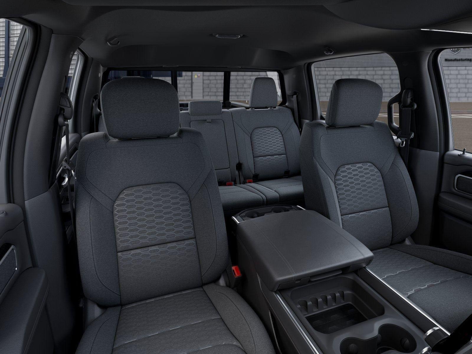 New 2026 Diamond Black Crystal Pearl-Coat Exterior Paint RAM RAM 1500 BIG HORN CREW CAB 4X4 image 42