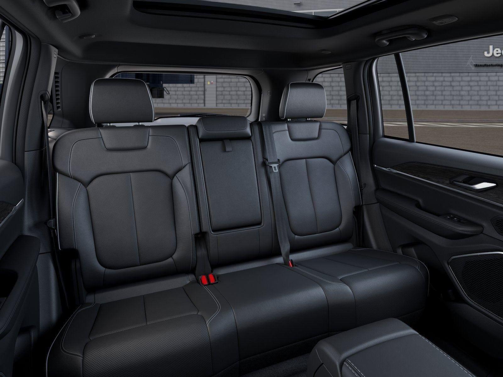 New 2026 Bright White Clear-Coat Exterior Paint Jeep GRAND CHEROKEE LIMITED RESERVE image 41