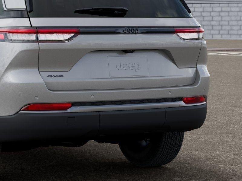 New 2026 Silver Zynith Exterior Paint Jeep GRAND CHEROKEE LAREDO ALTITUDE image 39