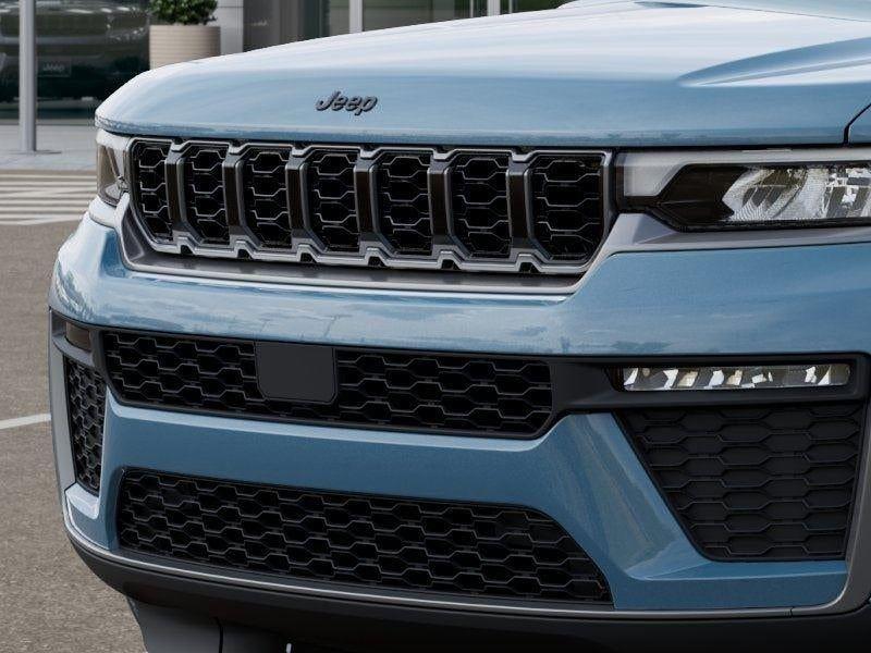 New 2026 Steel Blue Exterior Paint Jeep GRAND CHEROKEE L LIMITED 4X4 image 37