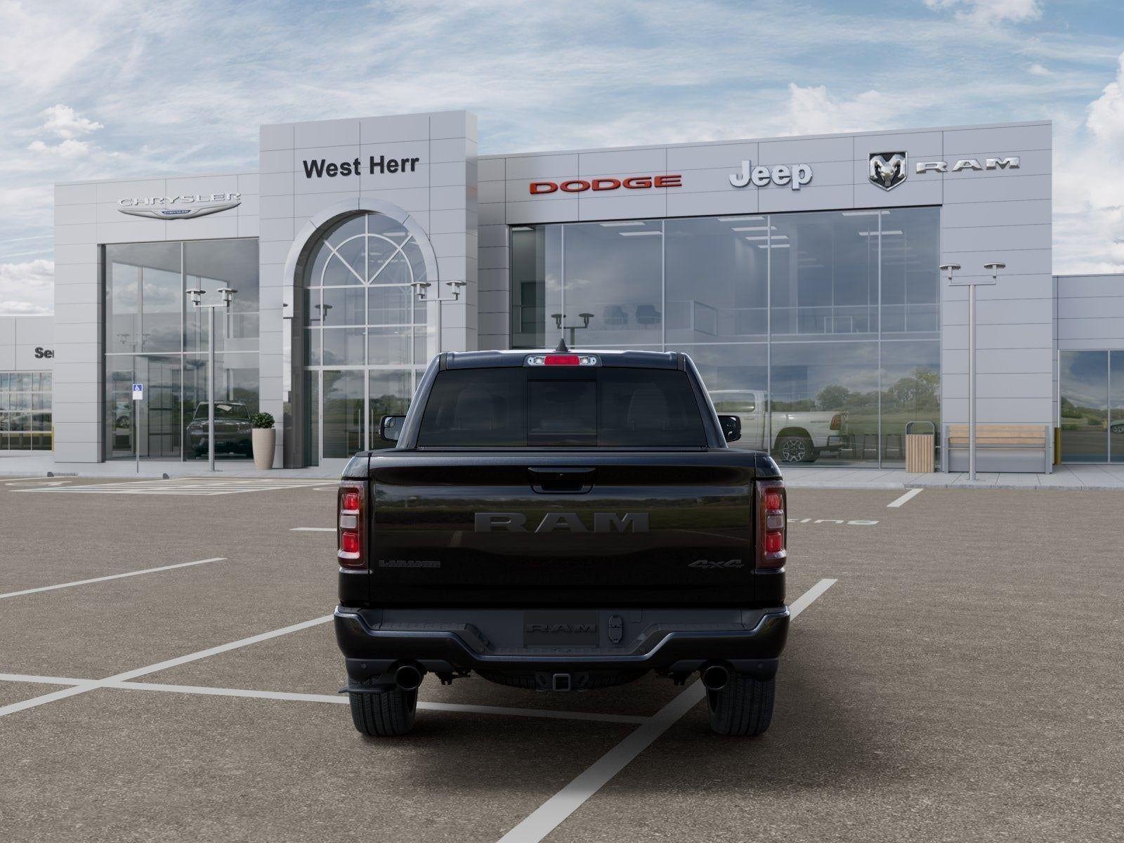 New 2026 Diamond Black Crystal Pearl-Coat Exterior Paint RAM RAM 1500 LARAMIE CREW CAB 4X4 image 33