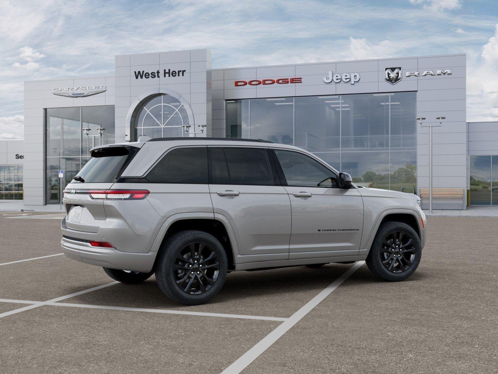 New 2026 Silver Zynith Exterior Paint Jeep GRAND CHEROKEE LIMITED RESERVE image 30