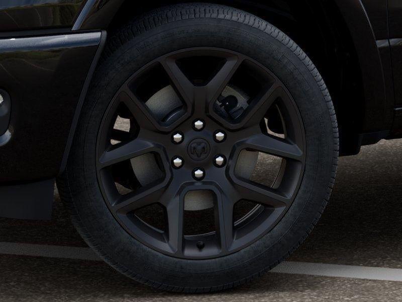New 2026 Diamond Black Crystal Pearl-Coat Exterior Paint RAM RAM 1500 LARAMIE CREW CAB 4X4 image 34