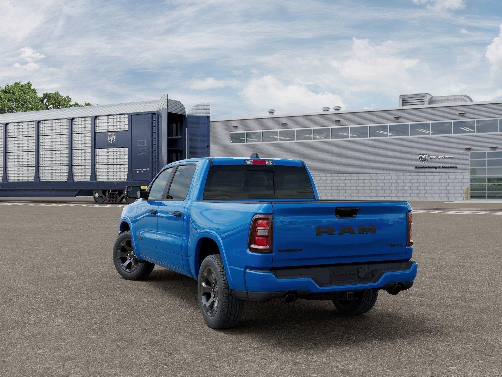 New 2026 Hydro Blue Pearl-Coat Exterior Paint RAM RAM 1500 BIG HORN CREW CAB 4X4 image 29