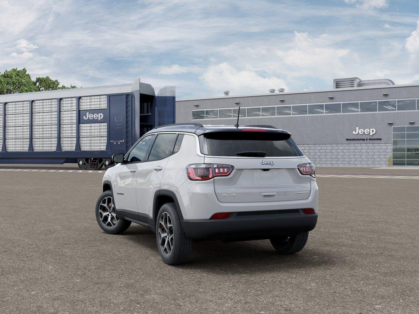 New 2026 Bright White Clear-Coat Exterior Paint Jeep COMPASS LIMITED 4X4 image 29