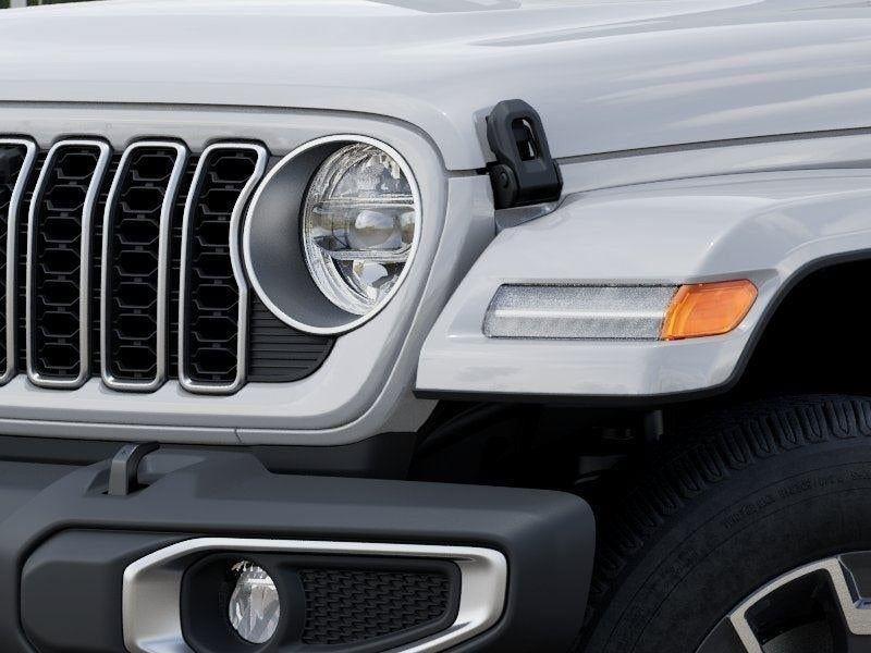 New 2026 Bright White Clear-Coat Exterior Paint Jeep WRANGLER 4-DOOR SAHARA image 36