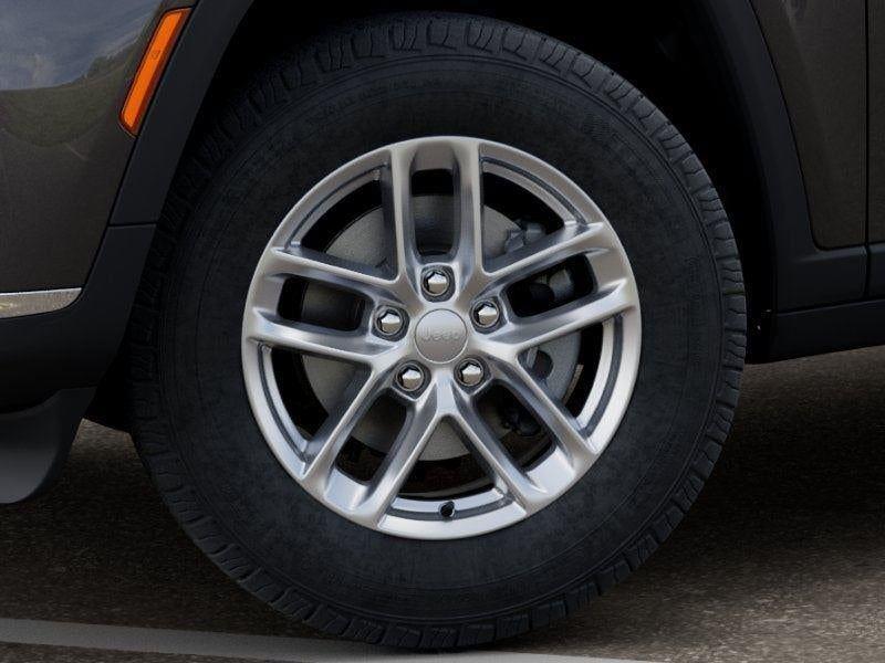 New 2026 Baltic Gray Metallic Clear-Coat Exterior Paint Jeep GRAND CHEROKEE L LAREDO X 4X4 image 60
