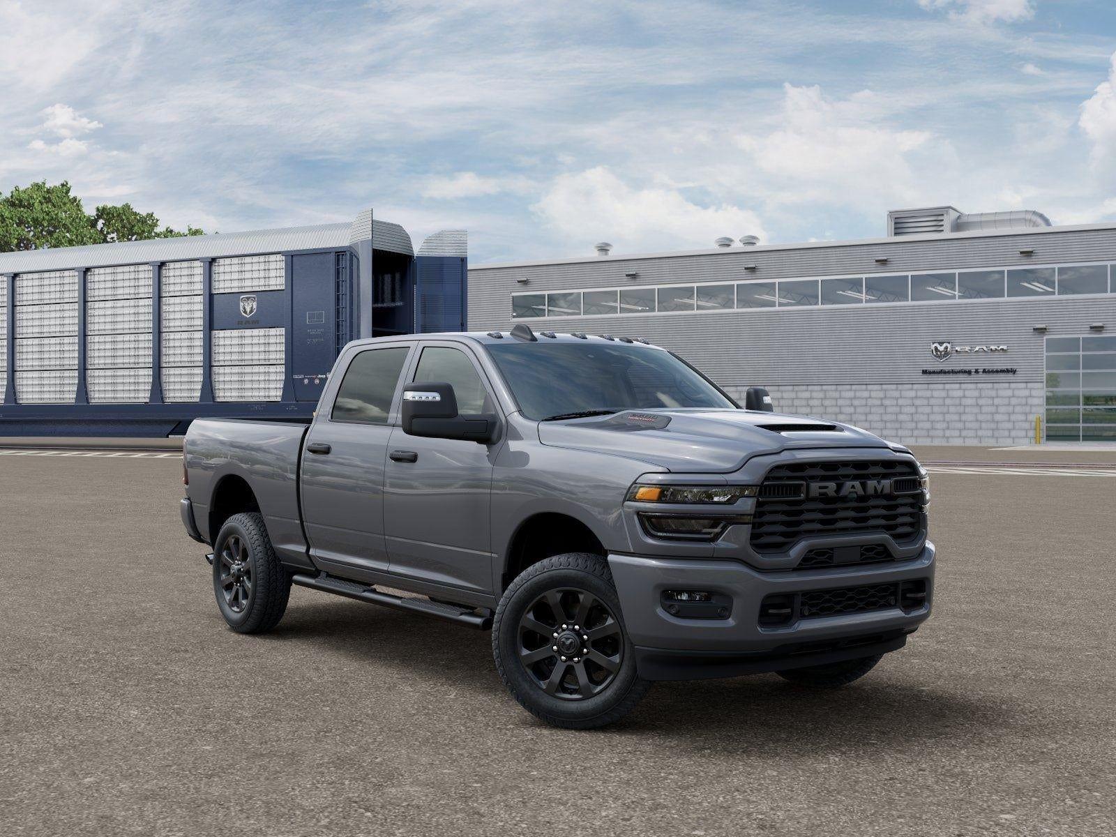 New 2026 Ceramic Gray Clear-Coat Exterior Paint RAM RAM 2500 BLACK EXPRESS CREW CA image 57