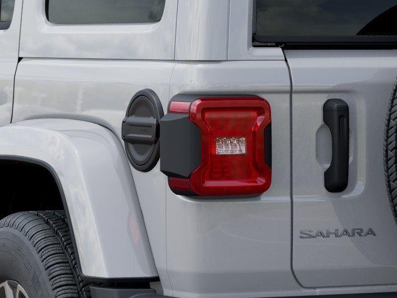 New 2026 Bright White Clear-Coat Exterior Paint Jeep WRANGLER 4-DOOR SAHARA image 61