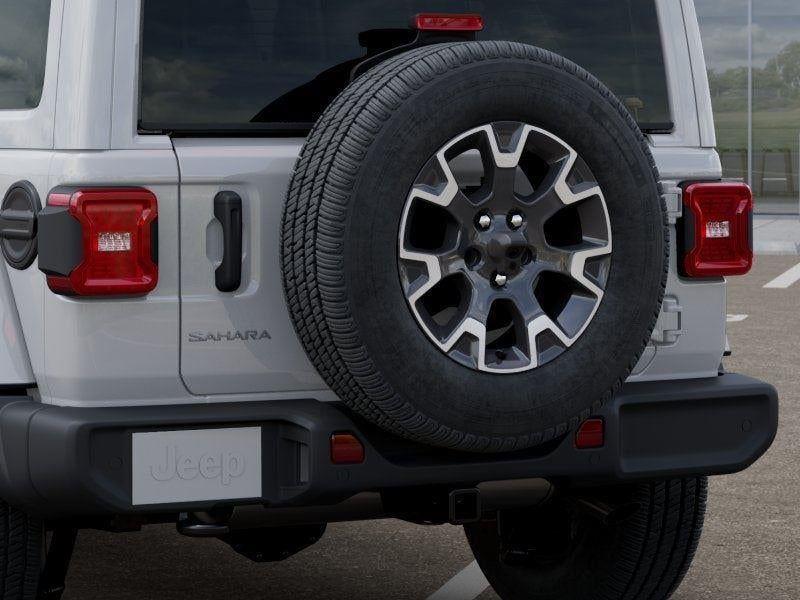 New 2026 Bright White Clear-Coat Exterior Paint Jeep WRANGLER 4-DOOR SAHARA image 65