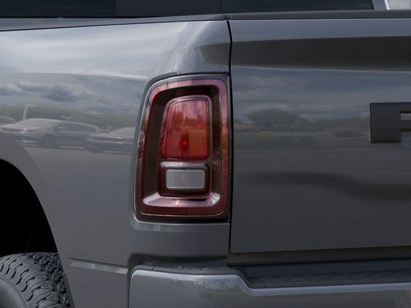 New 2026 Ceramic Gray Clear-Coat Exterior Paint RAM RAM 2500 BLACK EXPRESS CREW CA image 61