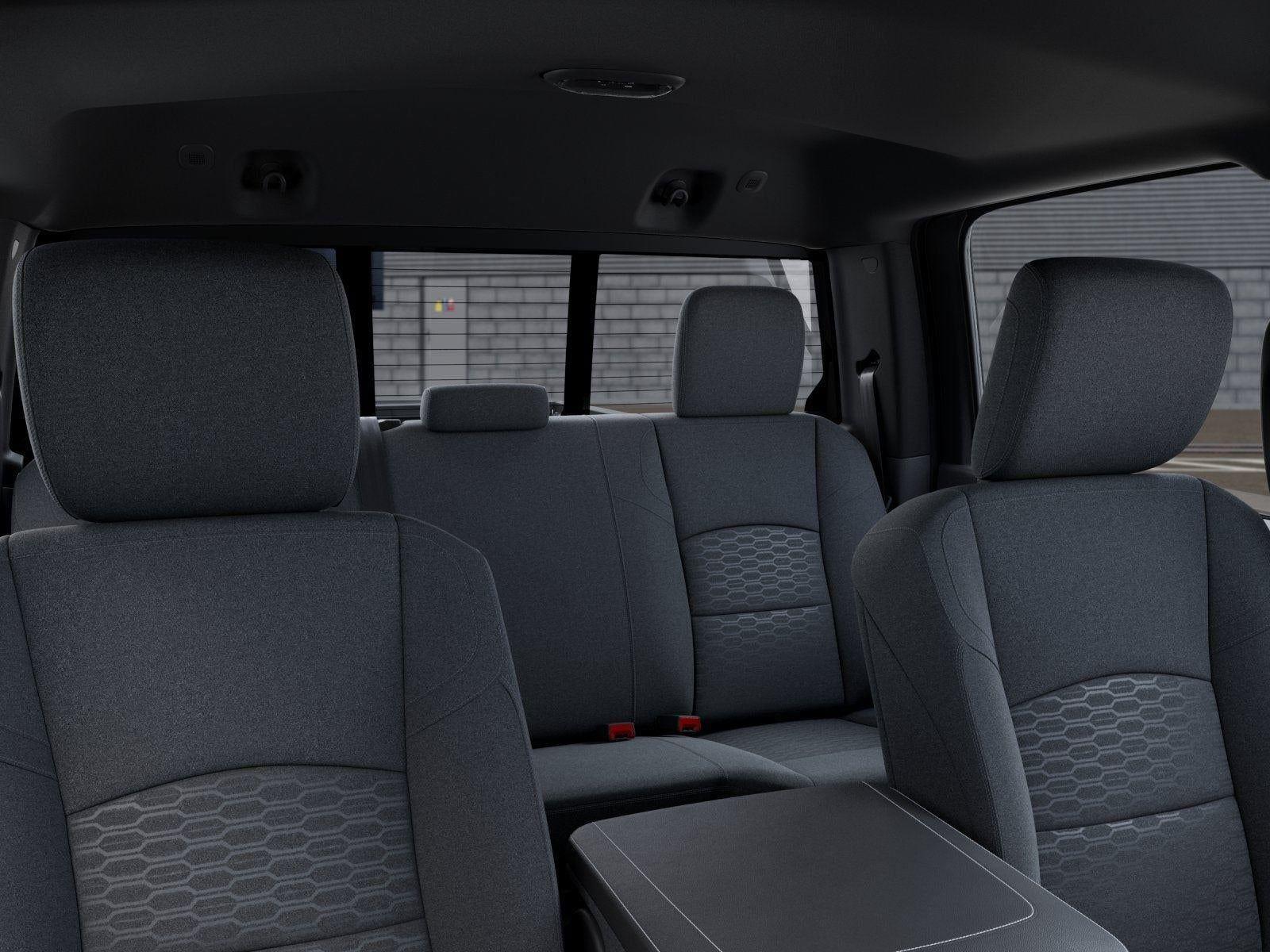 New 2026 Ceramic Gray Clear-Coat Exterior Paint RAM RAM 2500 BLACK EXPRESS CREW CA image 78