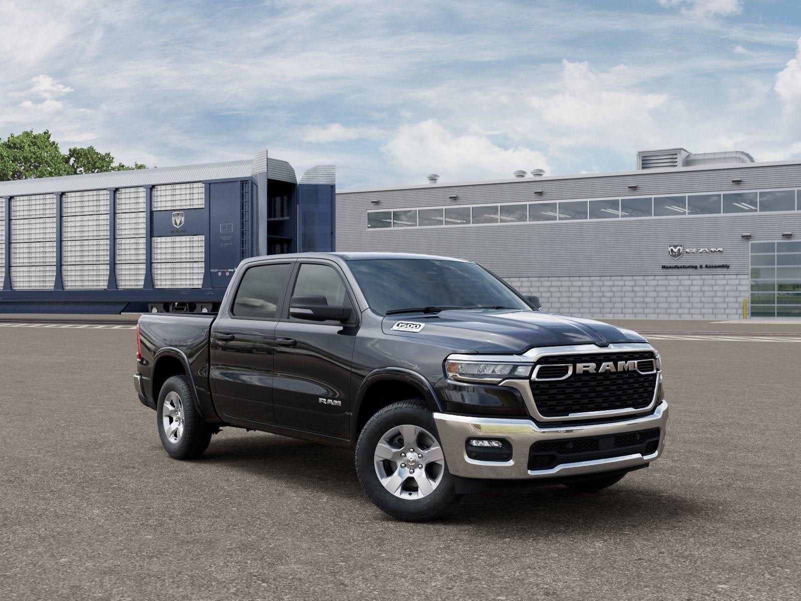 New 2026 Diamond Black Crystal Pearl-Coat Exterior Paint RAM RAM 1500 BIG HORN CREW CAB 4X4 image 57
