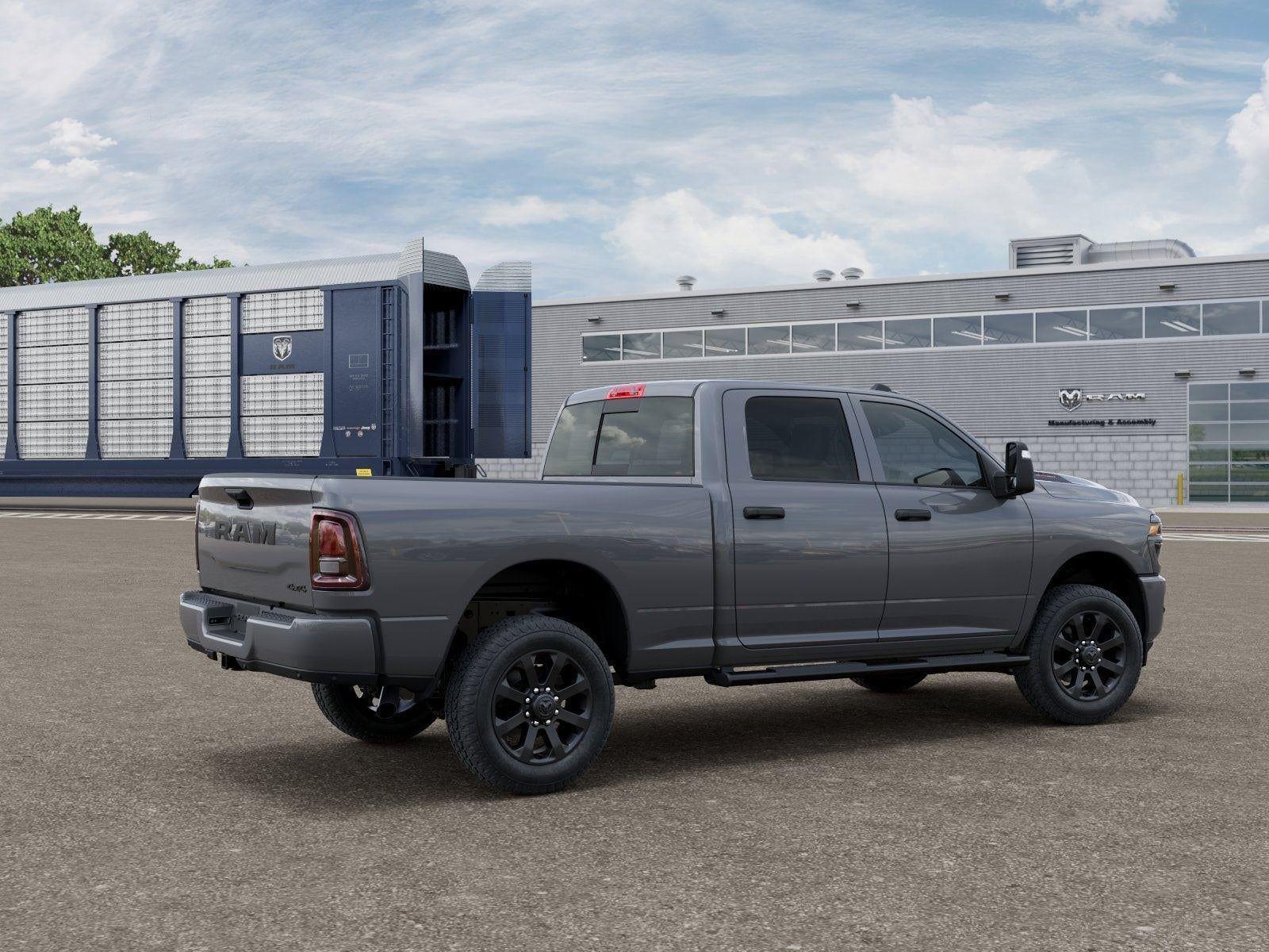 New 2026 Ceramic Gray Clear-Coat Exterior Paint RAM RAM 2500 BLACK EXPRESS CREW CA image 56