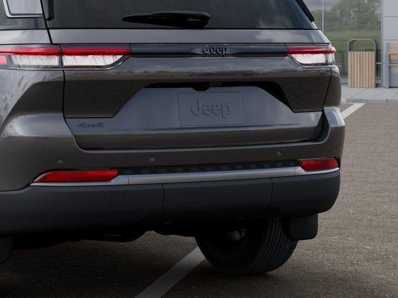 New 2026 Baltic Gray Metallic Clear-Coat Exterior Paint Jeep GRAND CHEROKEE LAREDO ALTITUDE image 91
