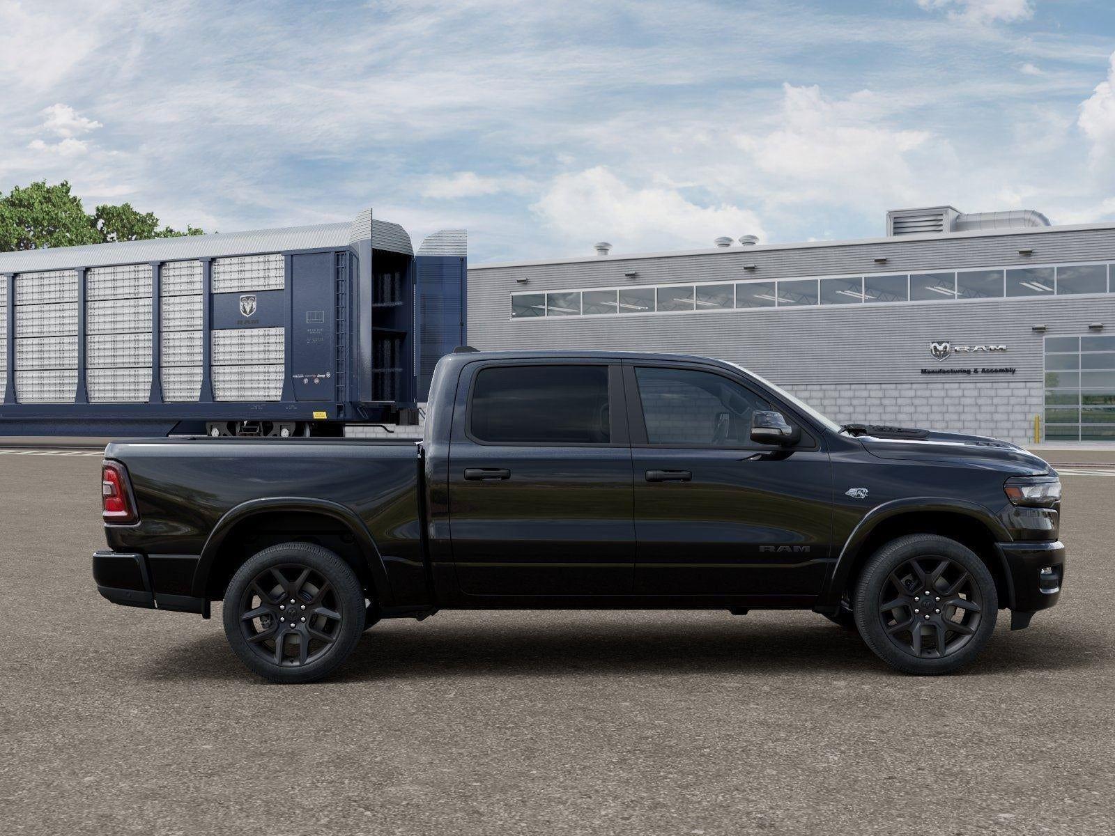 New 2026 Diamond Black Crystal Pearl-Coat Exterior Paint RAM RAM 1500 LARAMIE CREW CAB 4X4 image 99