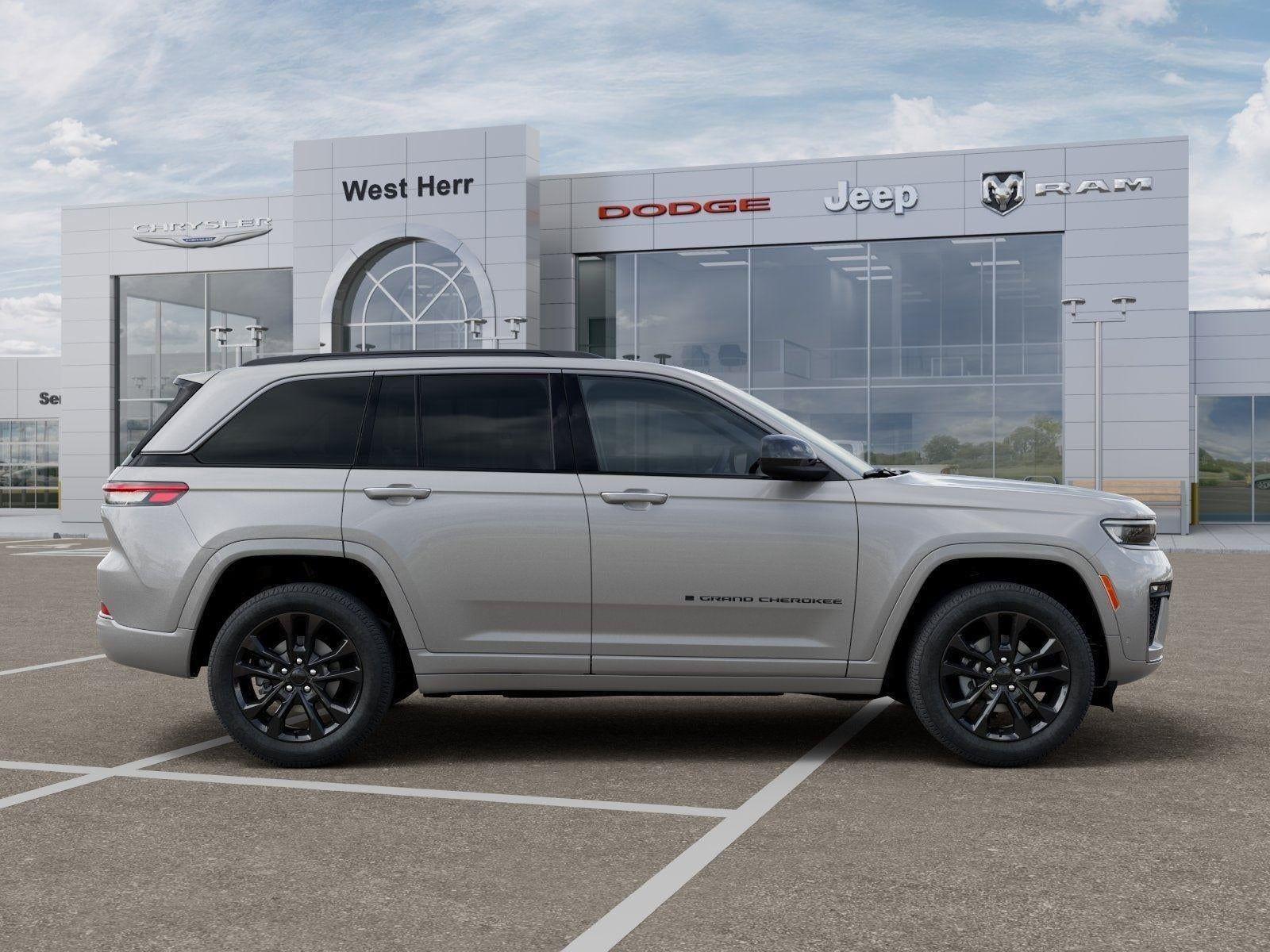 New 2026 Silver Zynith Exterior Paint Jeep GRAND CHEROKEE LIMITED RESERVE image 99