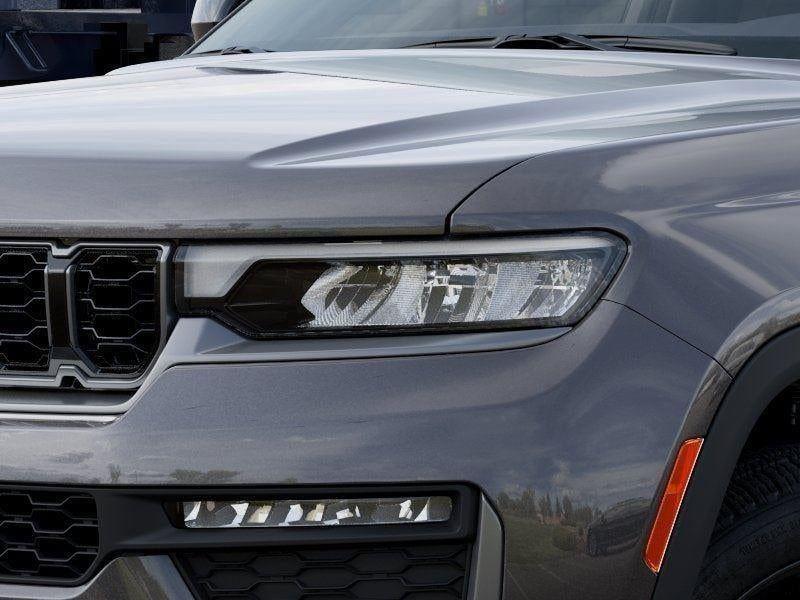 New 2026 Baltic Gray Metallic Clear-Coat Exterior Paint Jeep GRAND CHEROKEE LIMITED 4X4 image 73
