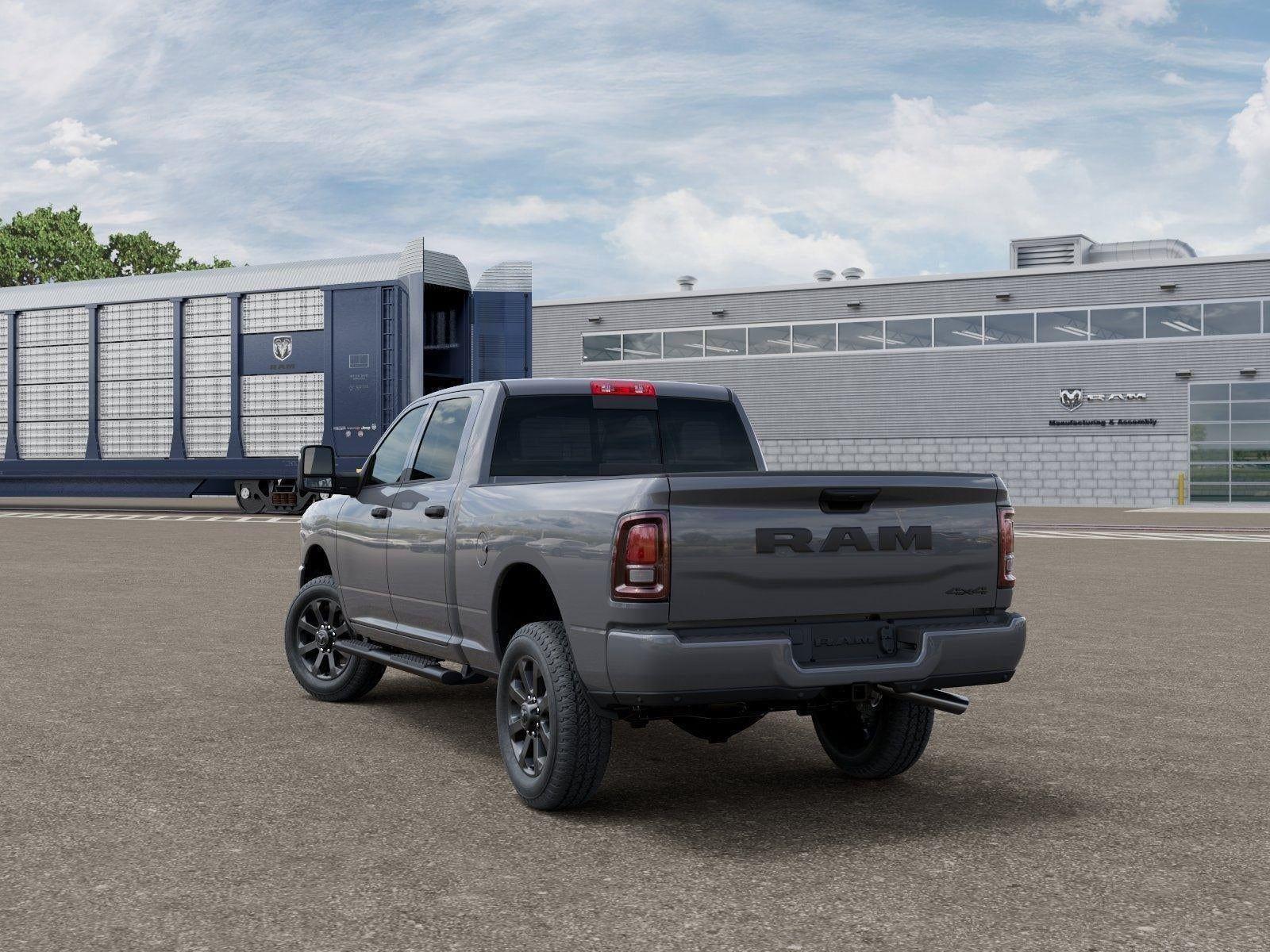 New 2026 Ceramic Gray Clear-Coat Exterior Paint RAM RAM 2500 BLACK EXPRESS CREW CA image 81