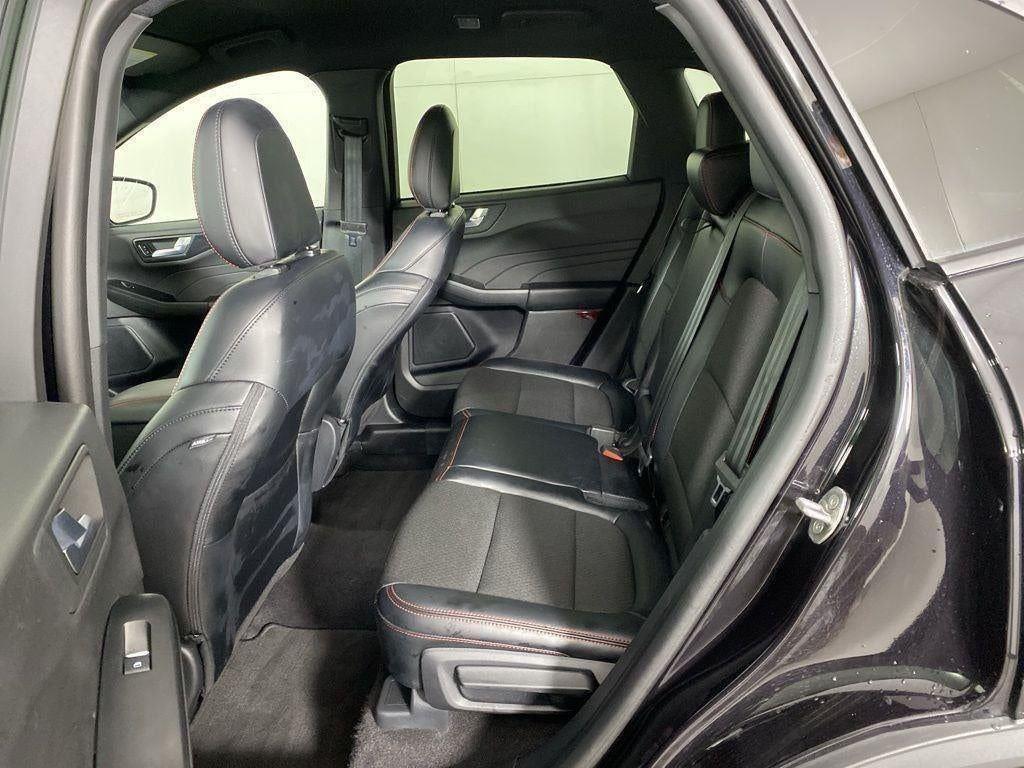 Used 2025 Agate Black Metallic Ford ST-Line image 14