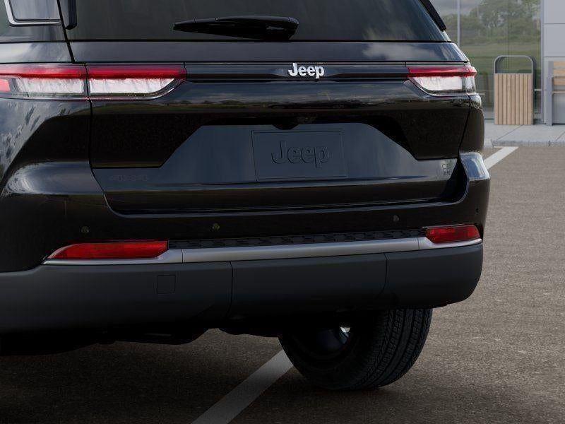 New 2026 Diamond Black Crystal Pearl-Coat Exterior Paint Jeep GRAND CHEROKEE 85TH ANNIVERSAR image 13