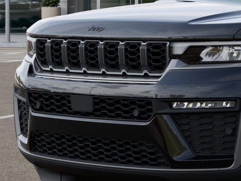 New 2026 Diamond Black Crystal Pearl-Coat Exterior Paint Jeep GRAND CHEROKEE 85TH ANNIVERSAR image 37