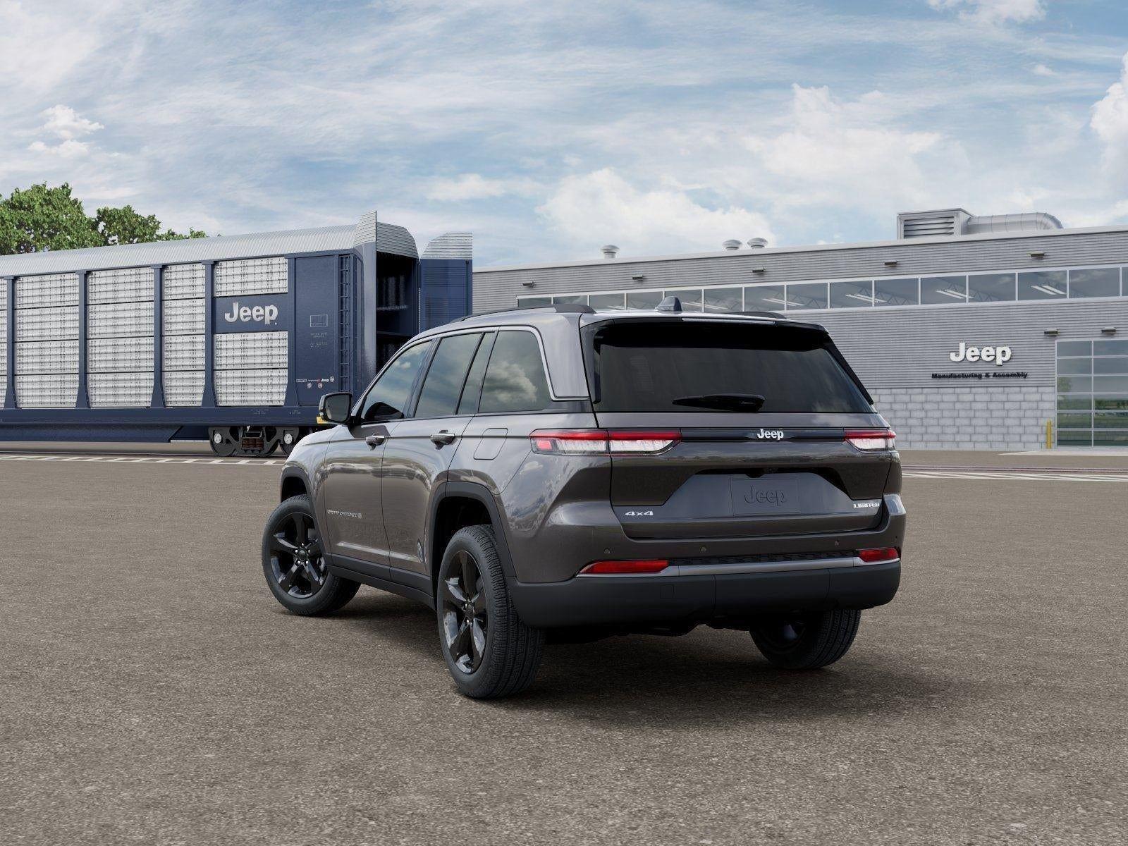 New 2026 Baltic Gray Metallic Clear-Coat Exterior Paint Jeep GRAND CHEROKEE LIMITED 4X4 image 92