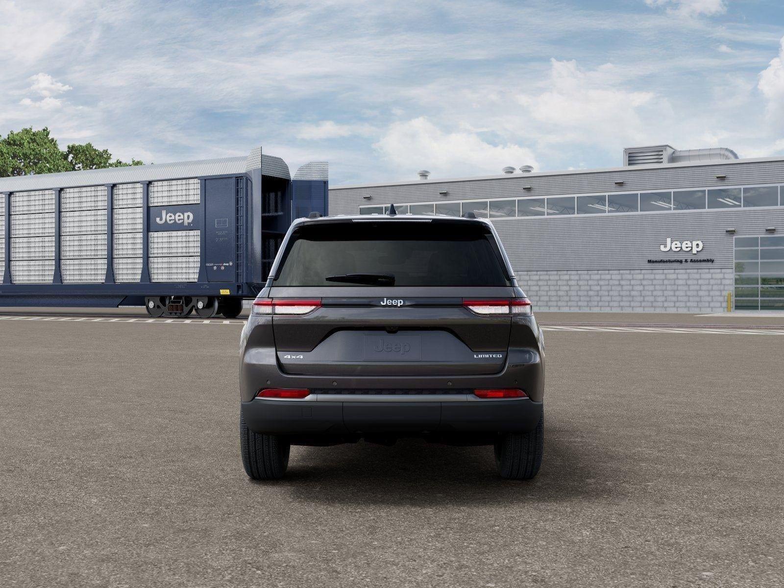 New 2026 Baltic Gray Metallic Clear-Coat Exterior Paint Jeep GRAND CHEROKEE LIMITED 4X4 image 96