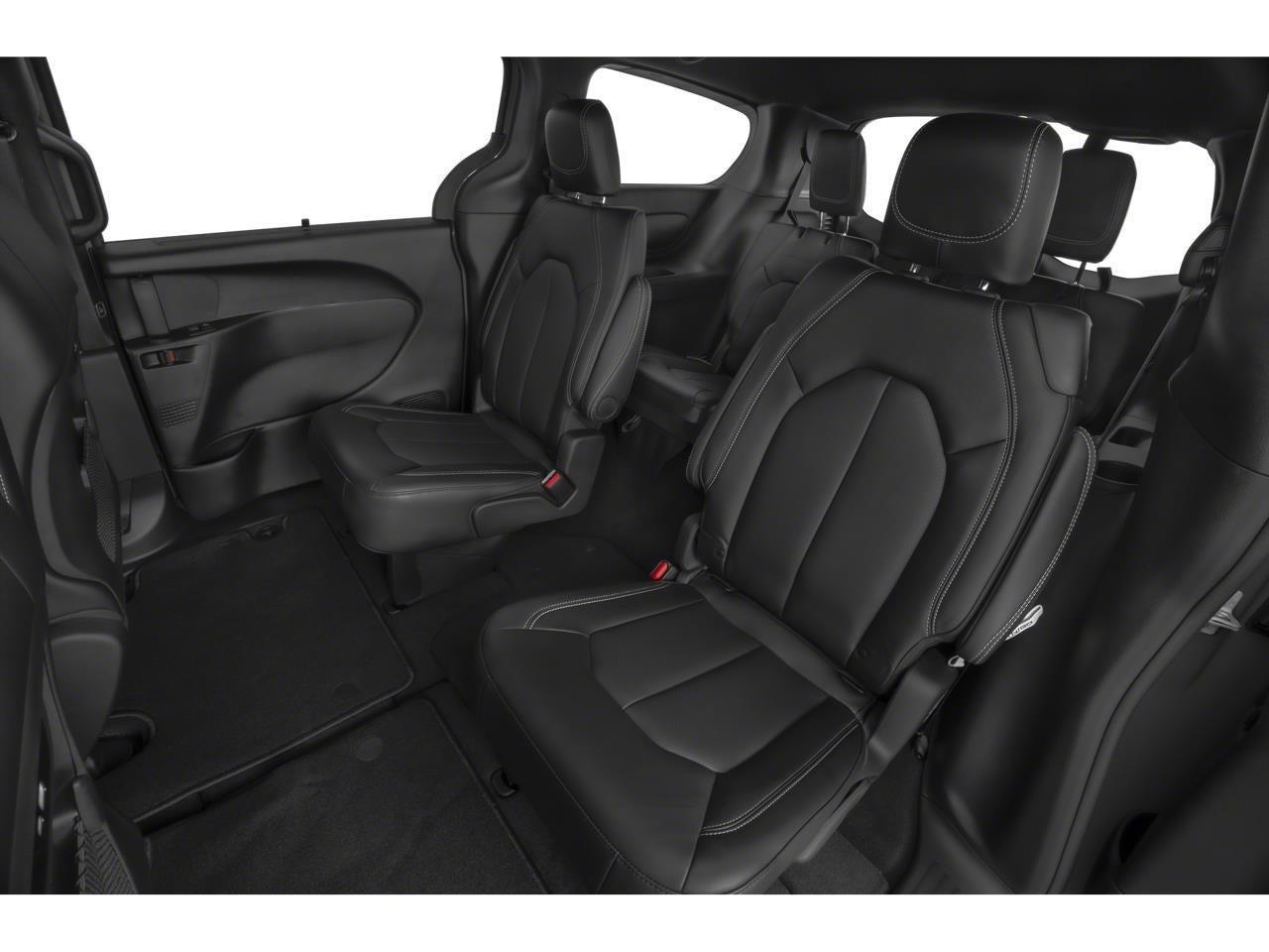 Used 2026 Red Hot Pearlcoat Chrysler Select image 76
