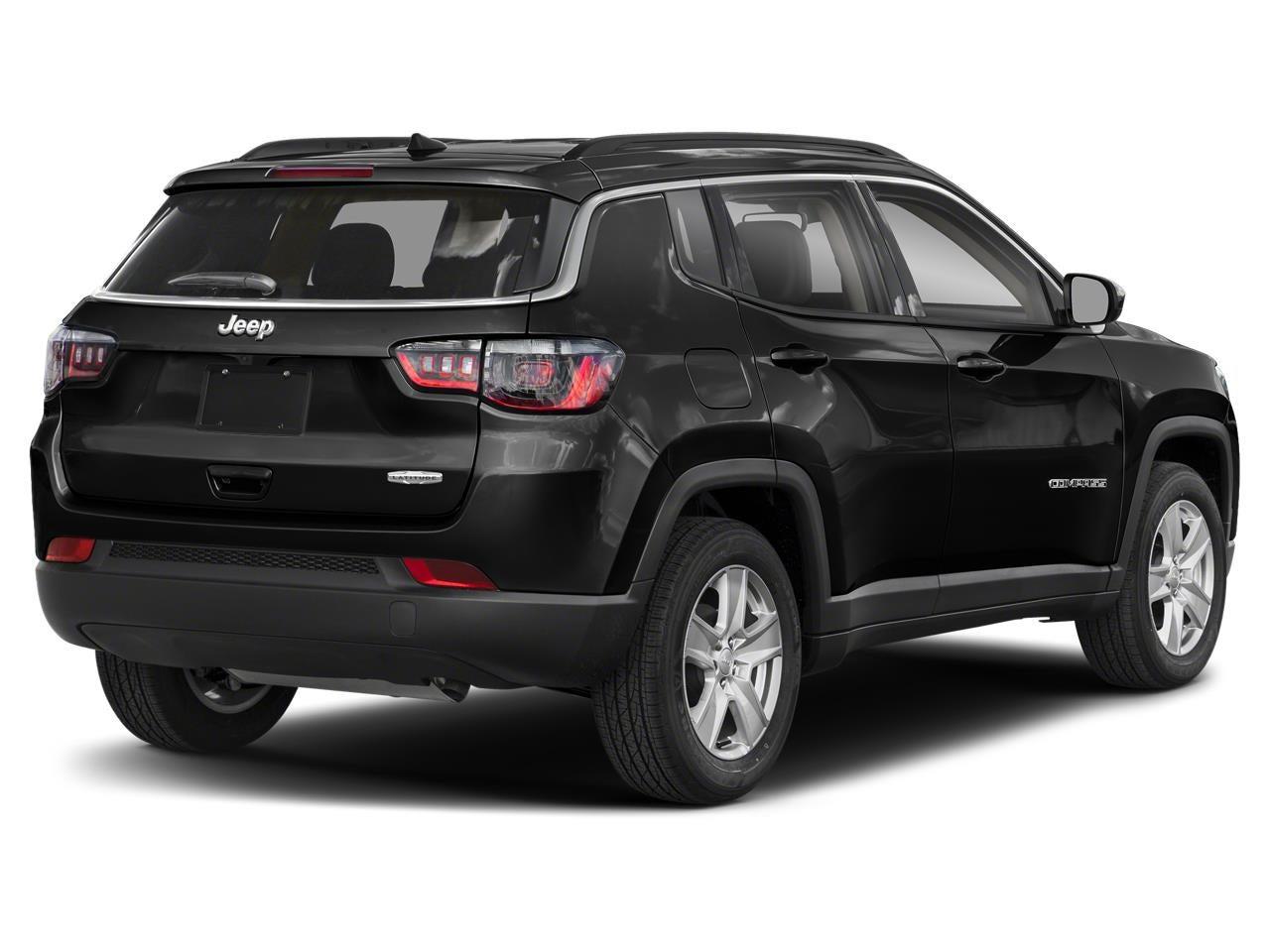 Certified Used 2022 Diamond Black Crystal Pearlcoa Jeep Latitude 4x4 image 55