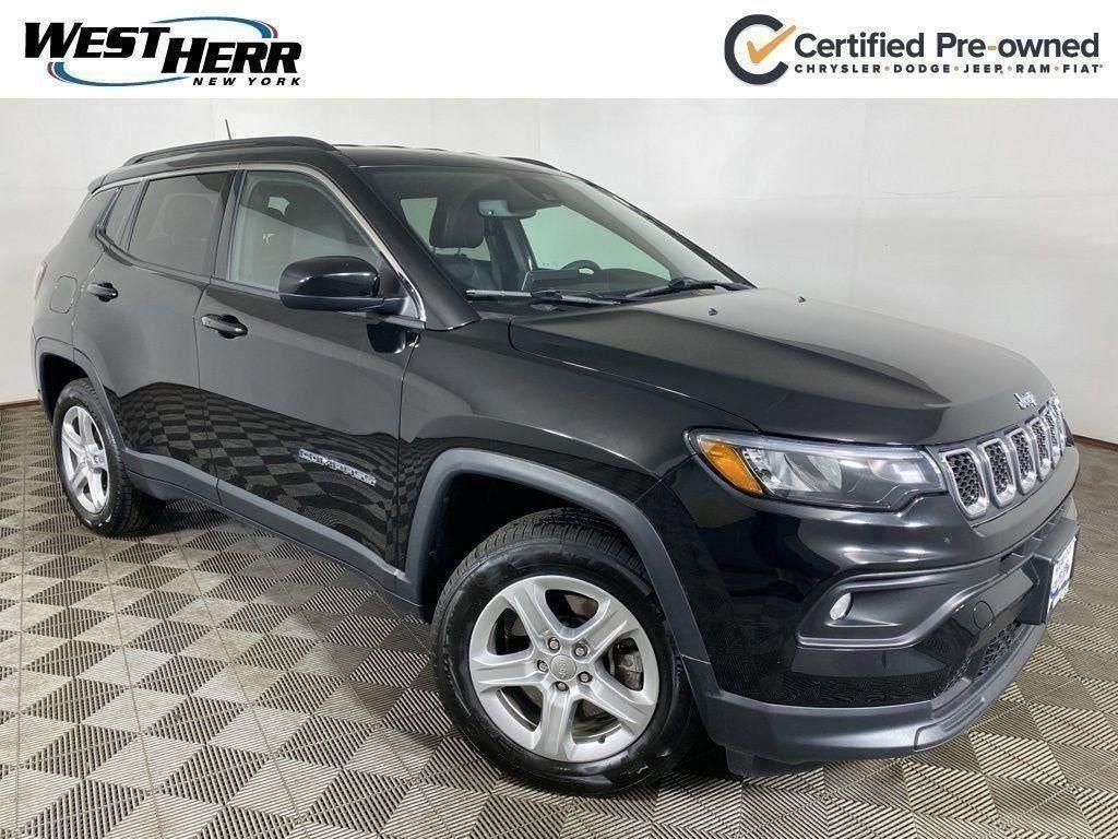 Certified Used 2023 Diamond Black Crystal Pearlcoa Jeep Latitude 4x4 image 28