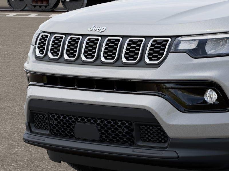 New 2026 Silver Zynith Metallic Clear-Coat Exterior Paint Jeep COMPASS LIMITED ALTITUDE 4X4 image 37