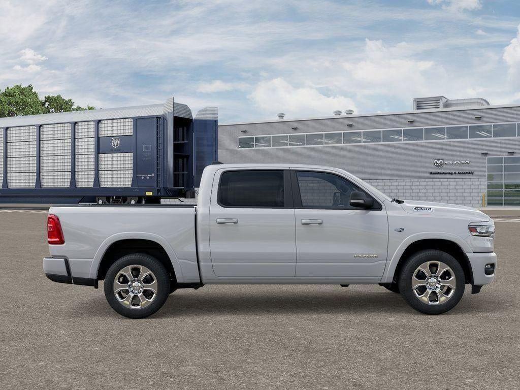 New 2026 Bright White Clear-Coat Exterior Paint RAM RAM 1500 BIG HORN CREW CAB 4X4 image 21