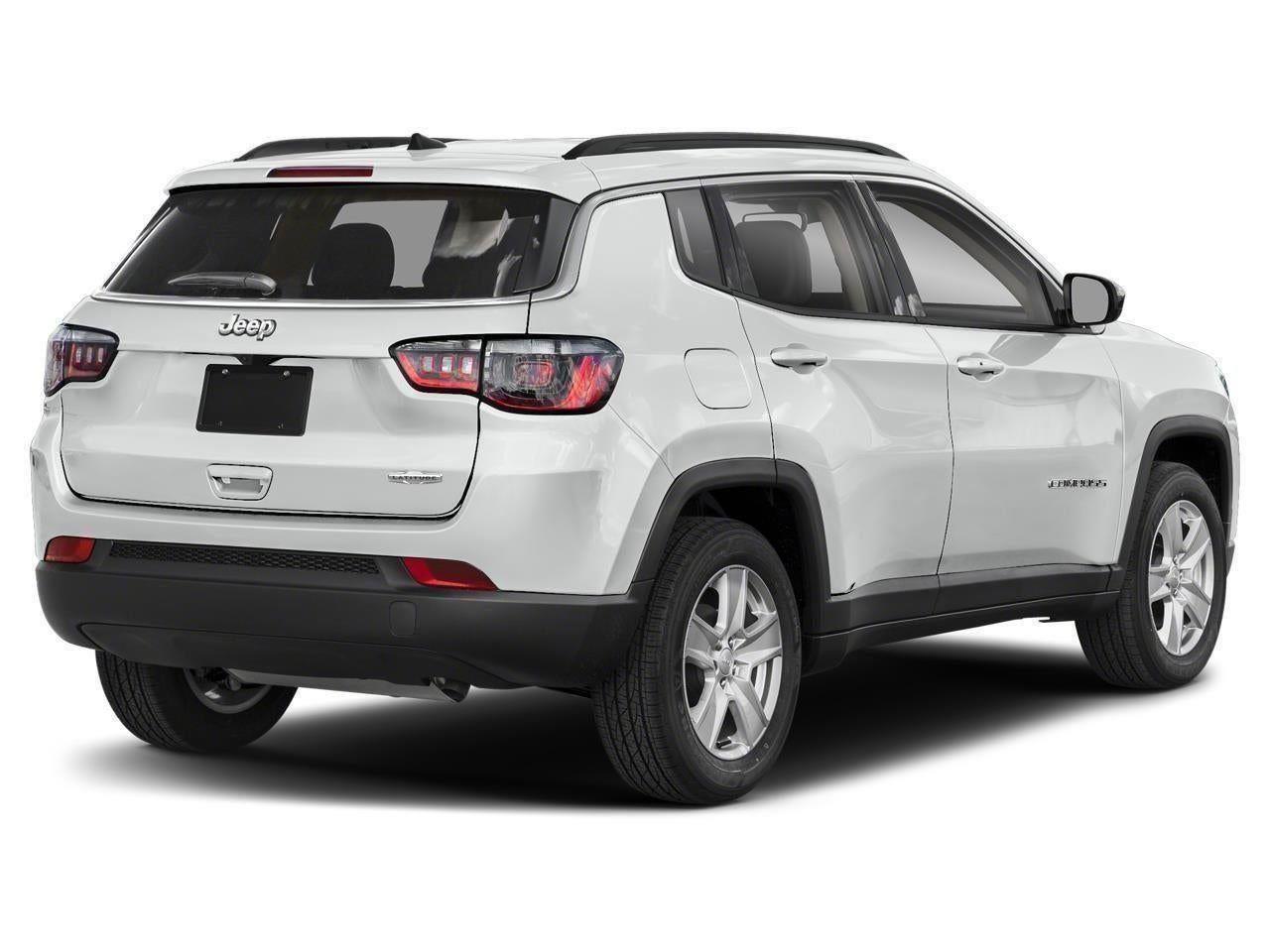 Certified Used 2022 Bright White Clearcoat Jeep Latitude 4x4 image 56