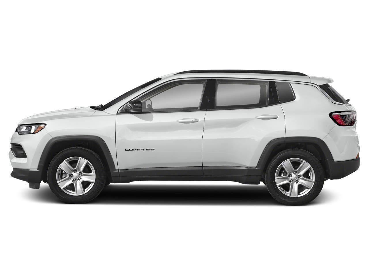 Certified Used 2022 Bright White Clearcoat Jeep Latitude 4x4 image 57
