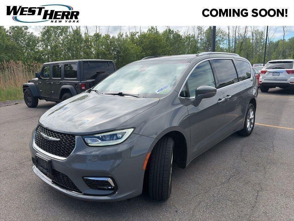 Certified Used 2021 Ceramic Gray Clearcoat Chrysler Touring L AWD image 4