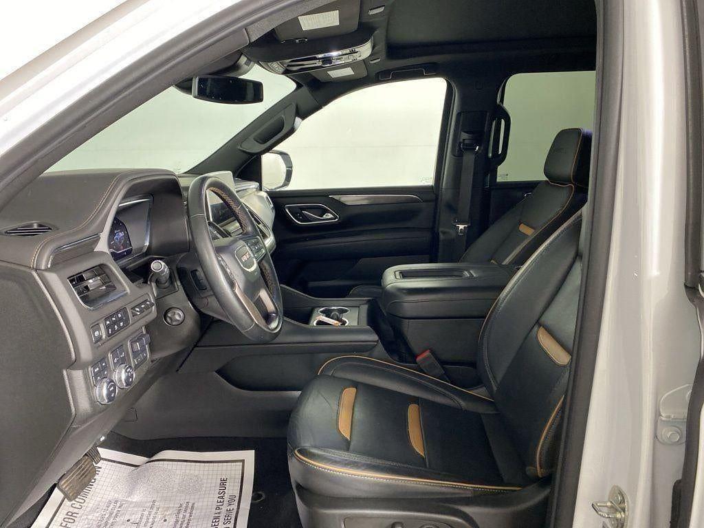 Used 2023 Summit White GMC 4WD AT4 image 46