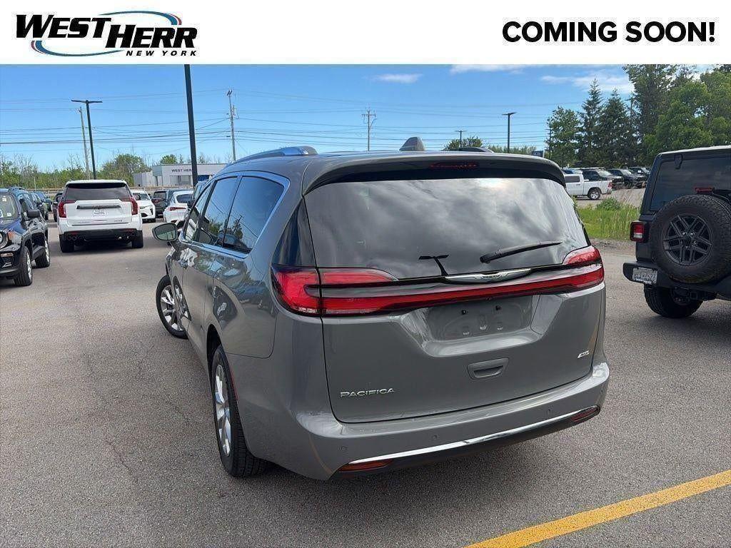 Certified Used 2021 Ceramic Gray Clearcoat Chrysler Touring L AWD image 3