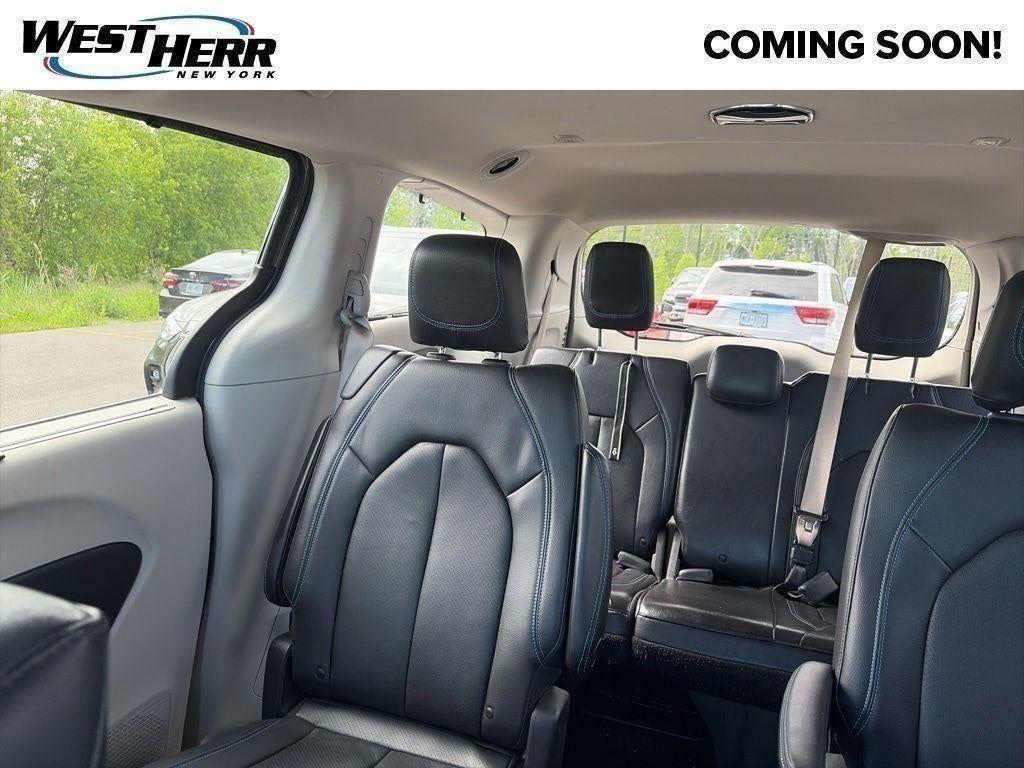 Certified Used 2021 Ceramic Gray Clearcoat Chrysler Touring L AWD image 10