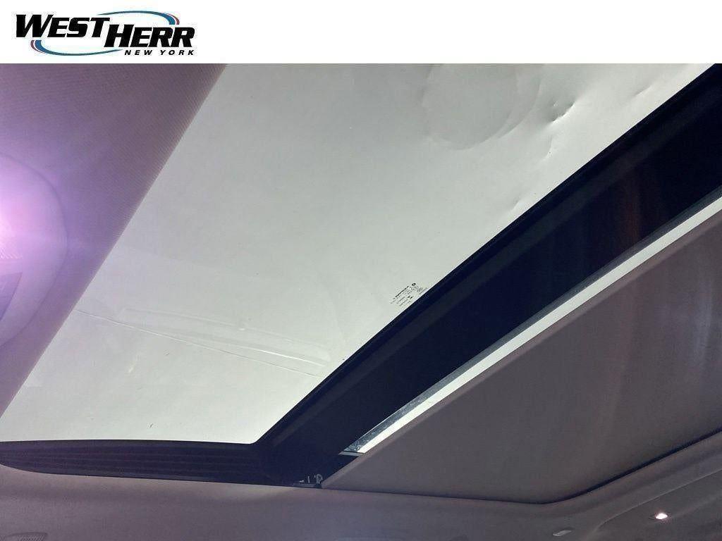 Certified Used 2023 Silver Mist Clearcoat Chrysler Limited image 42