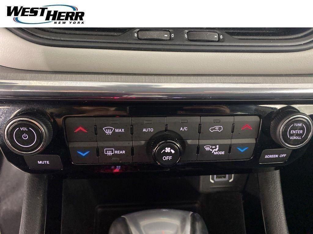 Certified Used 2022 Laser Blue Pearlcoat Jeep Limited 4x4 image 36