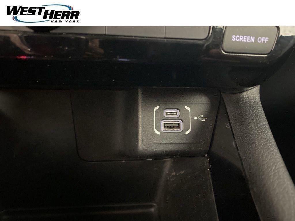 Certified Used 2022 Laser Blue Pearlcoat Jeep Limited 4x4 image 8