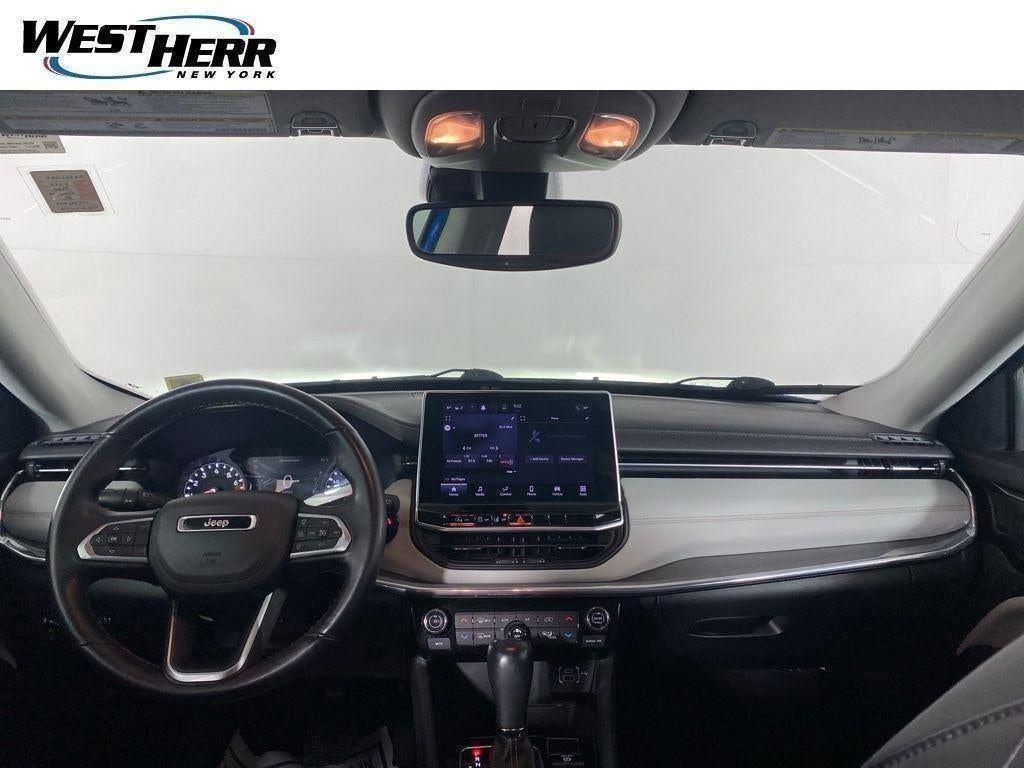 Certified Used 2022 Laser Blue Pearlcoat Jeep Limited 4x4 image 19