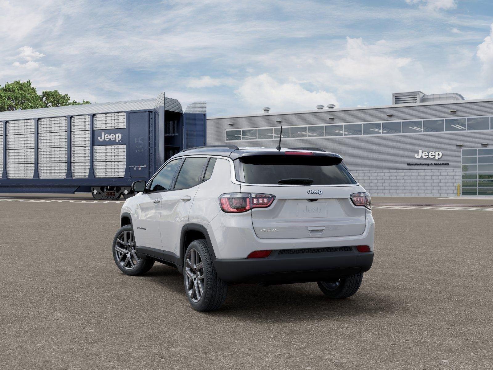 New 2026 Bright White Clear-Coat Exterior Paint Jeep COMPASS LIMITED ALTITUDE 4X4 image 81