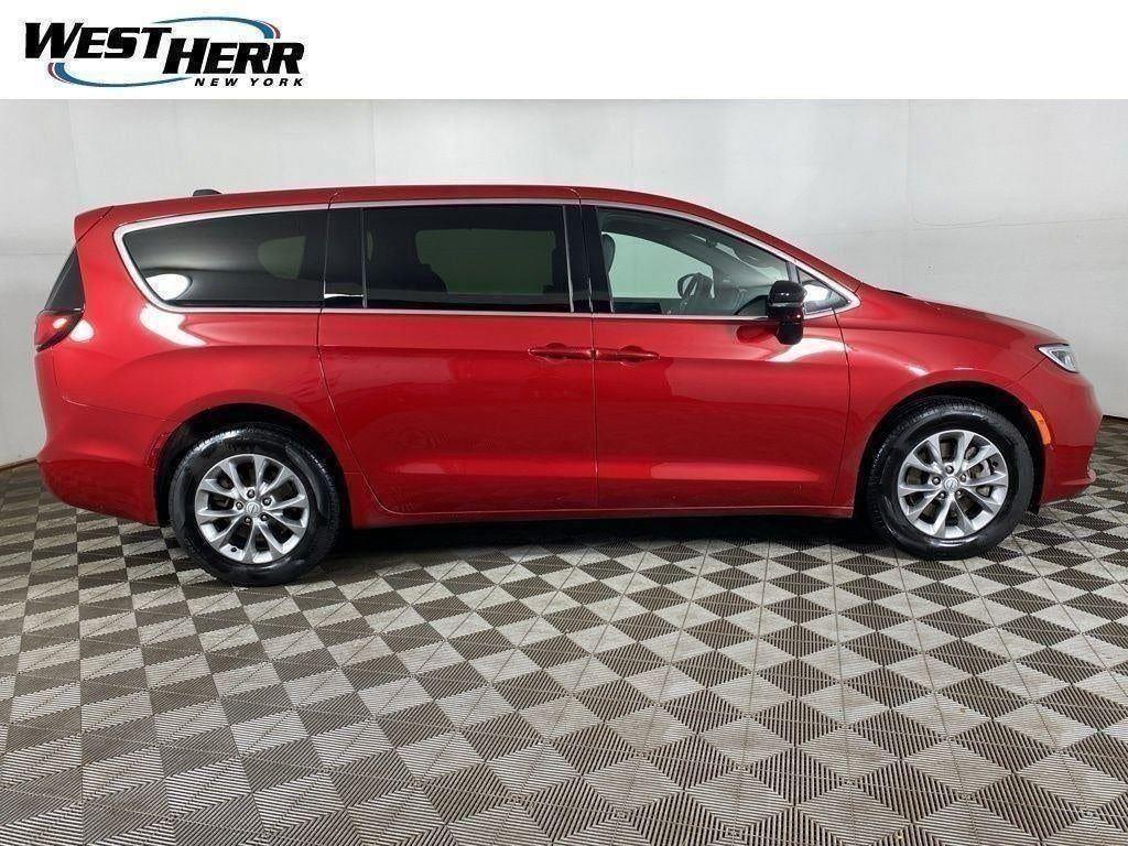 Used 2026 Red Hot Pearlcoat Chrysler Select AWD image 50