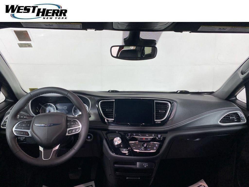 Used 2026 Red Hot Pearlcoat Chrysler Select AWD image 43